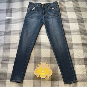 Levi's Super Skinny Size 14 Reg
